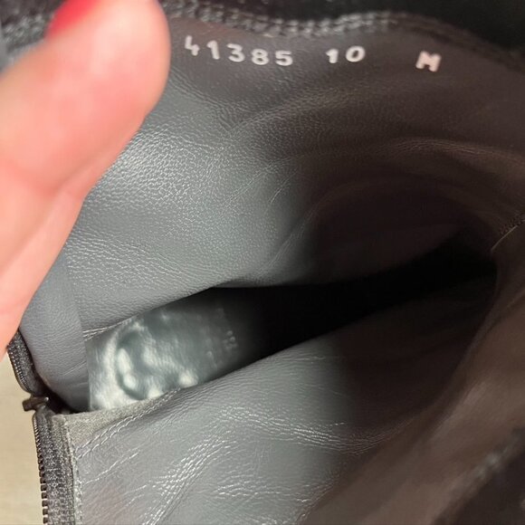 ** Stuart Weitzman Black Stretchy Heeled Ankle Boots Suede Size 10 Back Zip - Picture 11 of 11